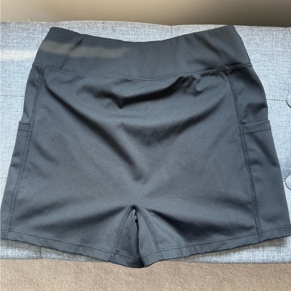 HALARA Pants - HALARA high waisted biker shorts
